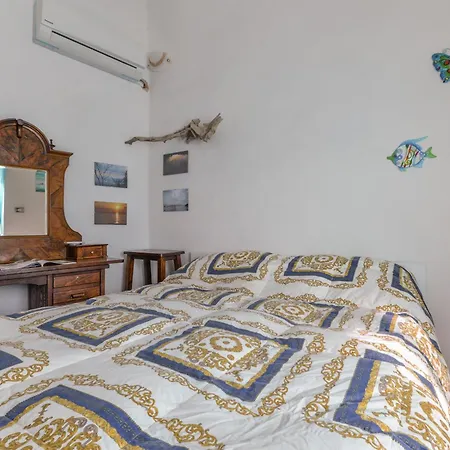 Nadine - Bilocale In Centro *